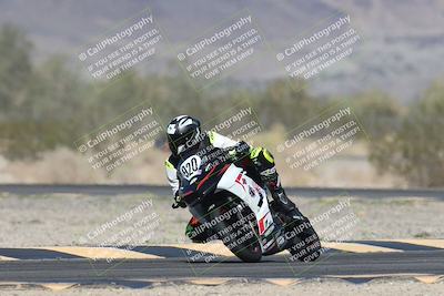 media/Nov-01-2025-CVMA (Sat) [[fc0f7531b8]]/Race 7-Formula Twins-Formula 40 UL/